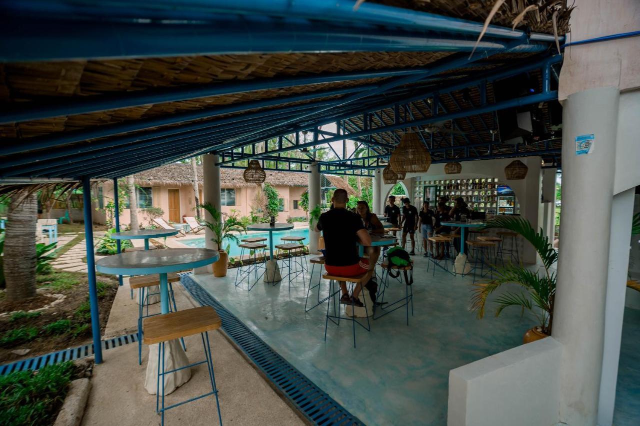 Mad Monkey Panglao Exterior foto