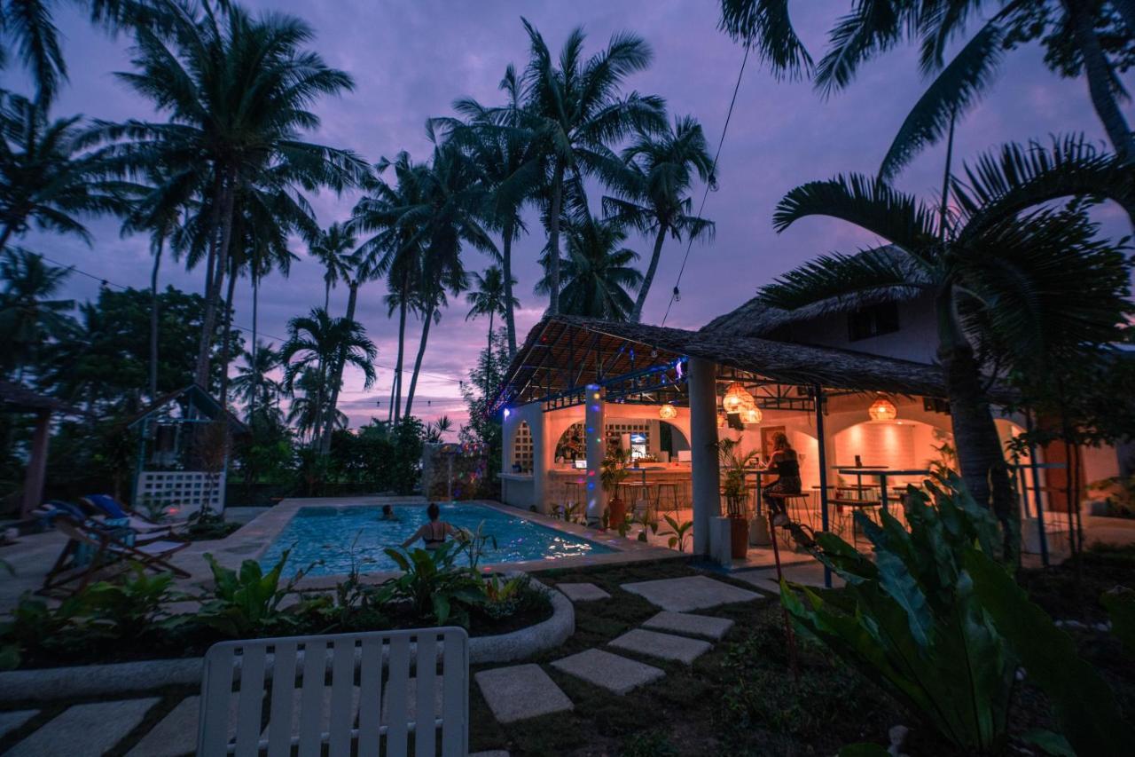 Mad Monkey Panglao Exterior foto