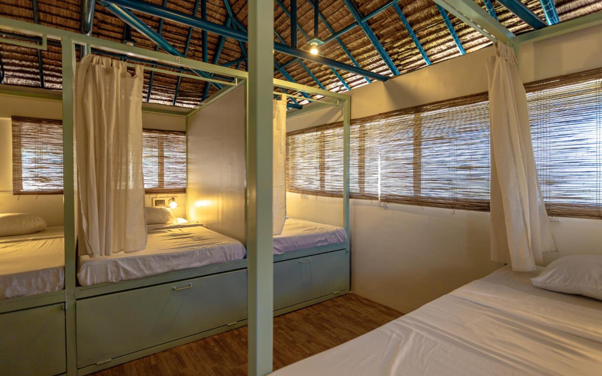 Mad Monkey Panglao Exterior foto
