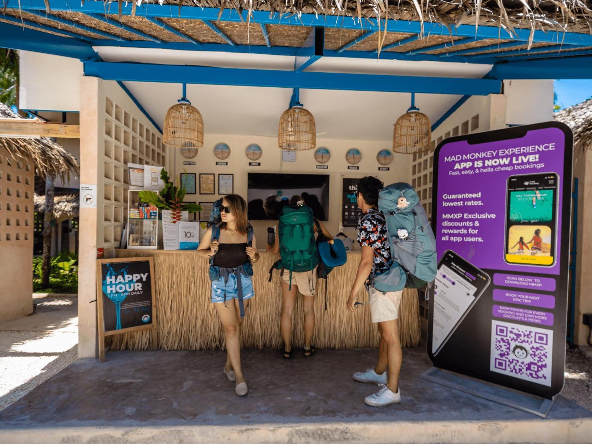 Mad Monkey Panglao Exterior foto